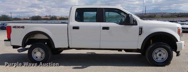 Image of Ford F-250 equipment image 3