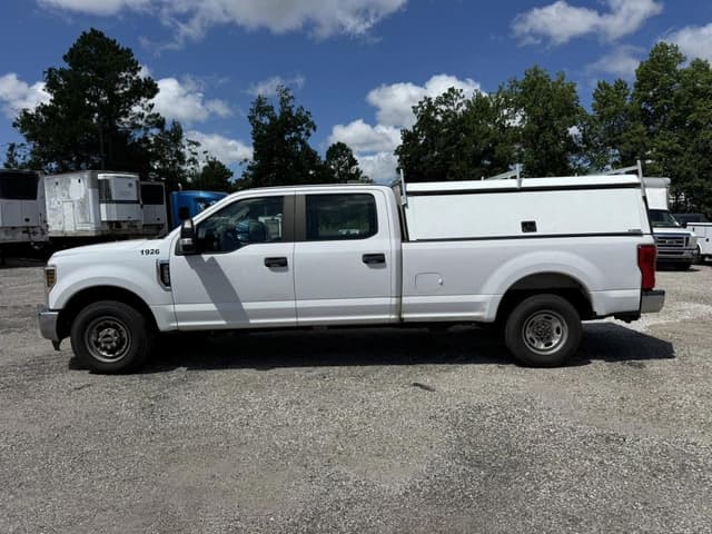 Image of Ford F-250 equipment image 1