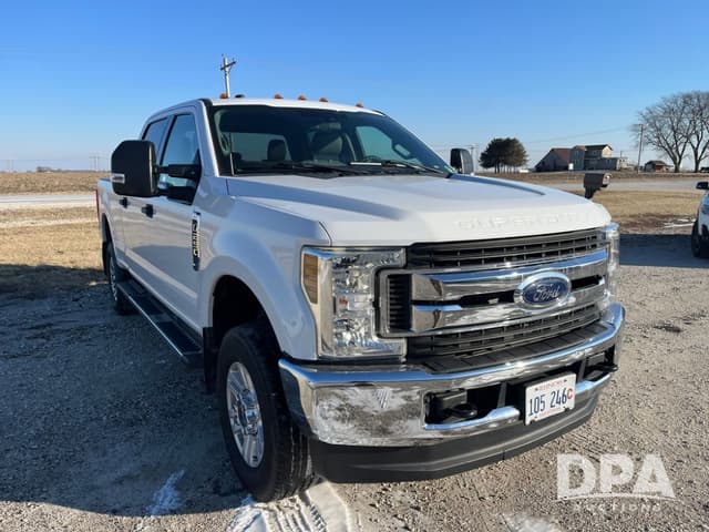 Image of Ford F-250 equipment image 3