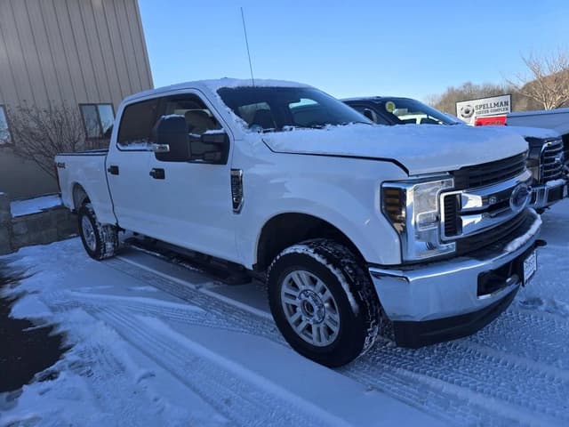 Image of Ford F-250 equipment image 2