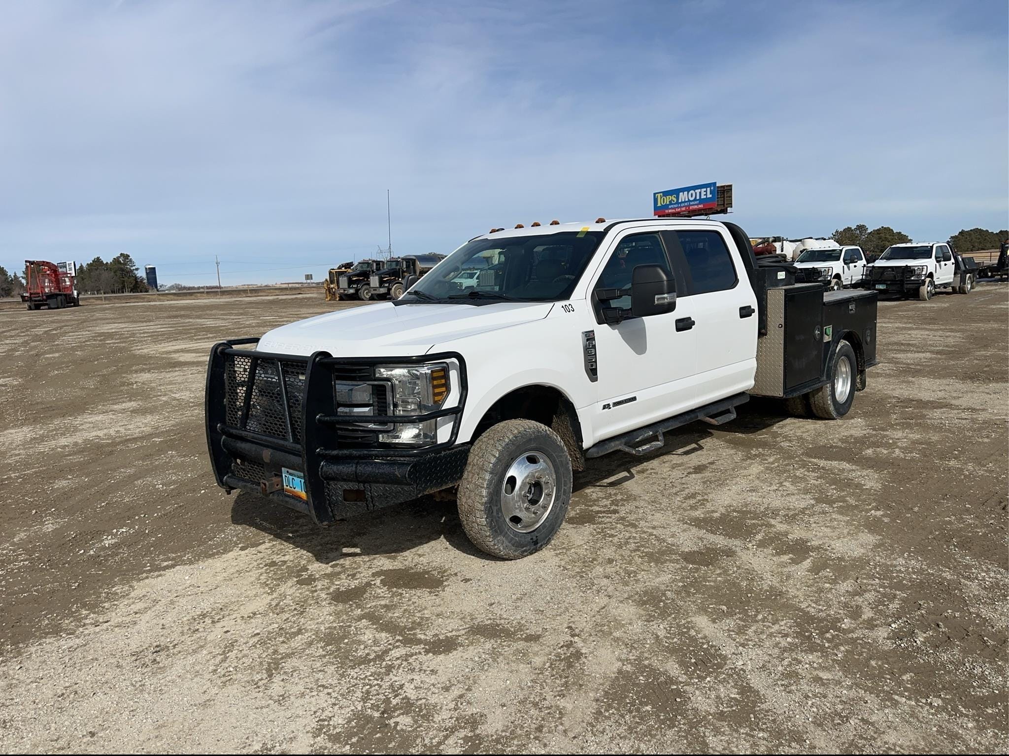 2019 Ford F-350 Equipment Image0
