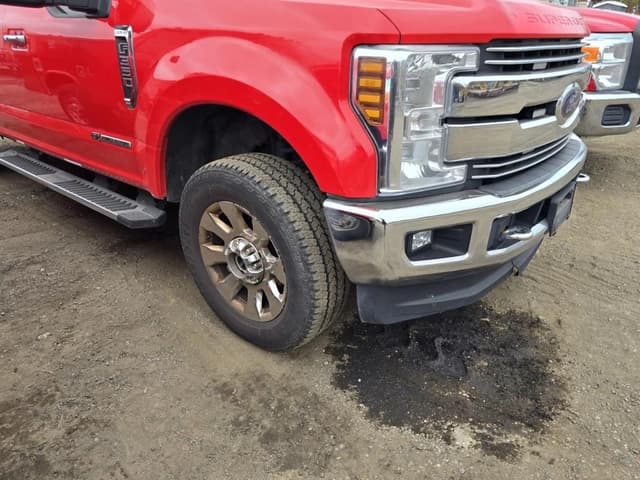 Image of Ford F-350 equipment image 3