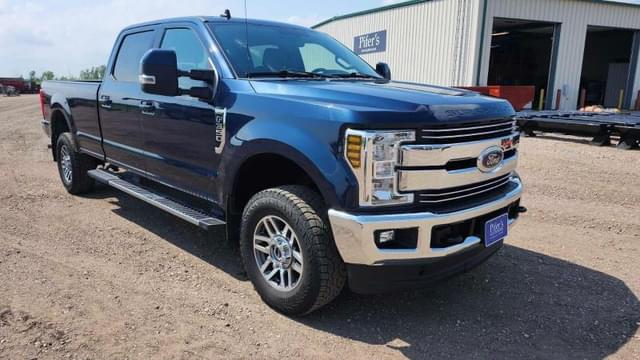 Image of Ford F-350 equipment image 1