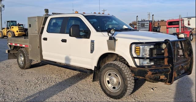 Image of Ford F-350 equipment image 1