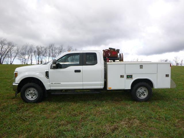 Image of Ford F-350 Primary image