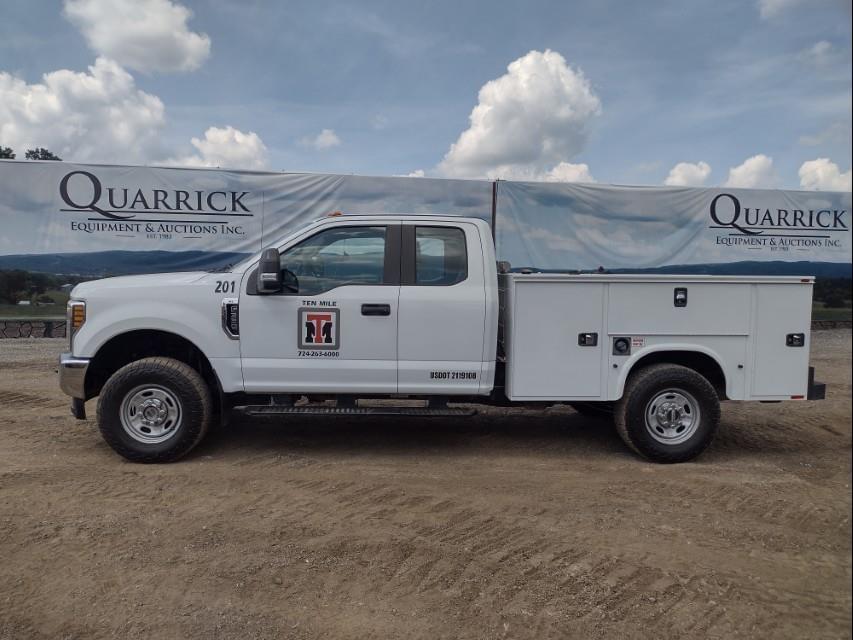 Image of Ford F-350 Primary image