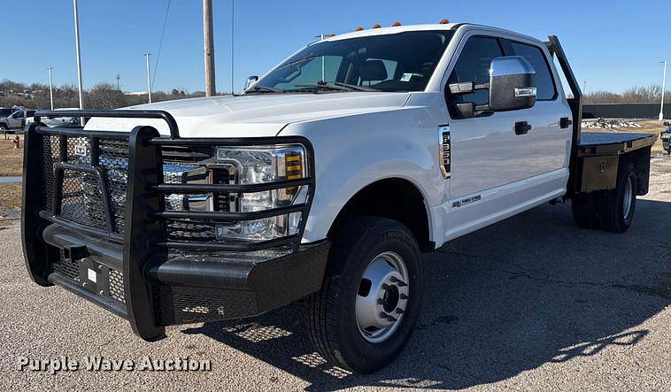 Image of Ford F-350 Primary image