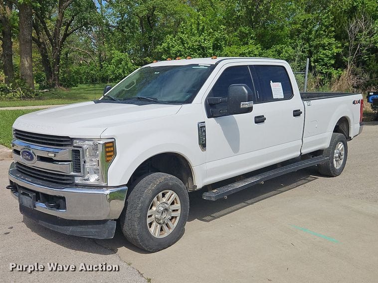 2019 Ford F-350 Equipment Image0