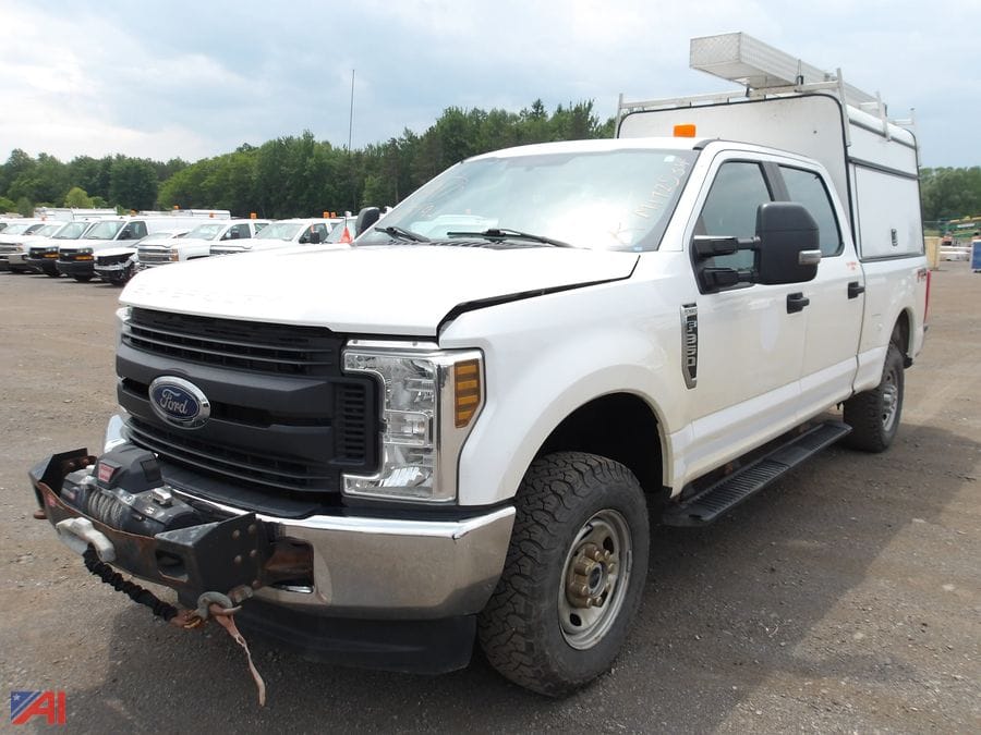 2019 Ford F-350 Equipment Image0