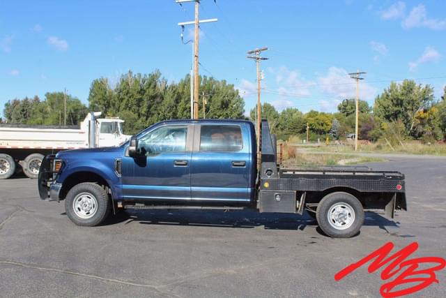 Image of Ford F-350 equipment image 1