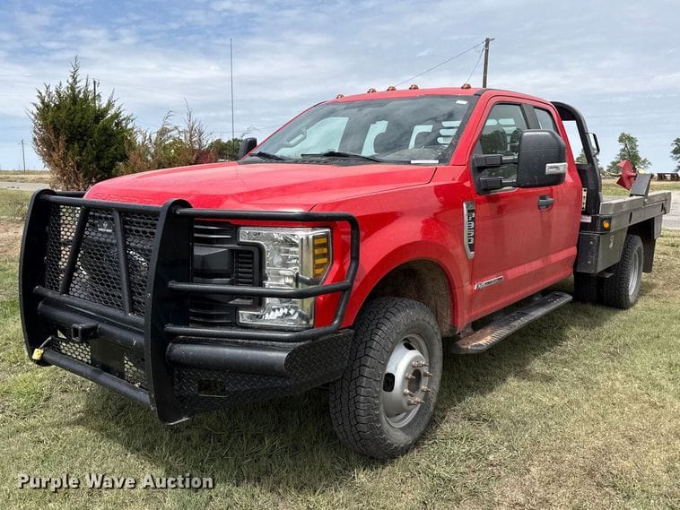 2019 Ford F-350 Equipment Image0