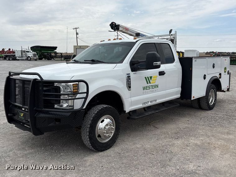 2019 Ford F-350 Equipment Image0