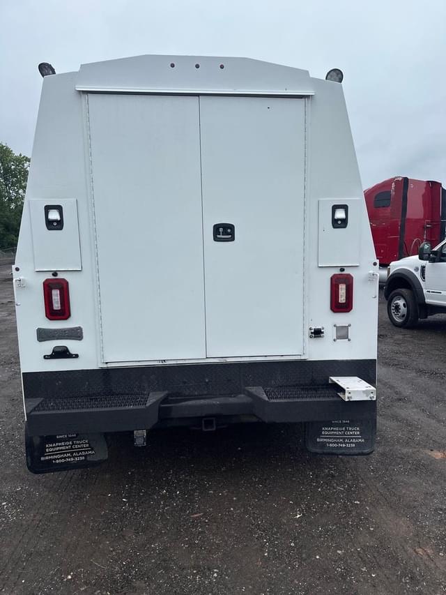 Image of Ford F-350 equipment image 3