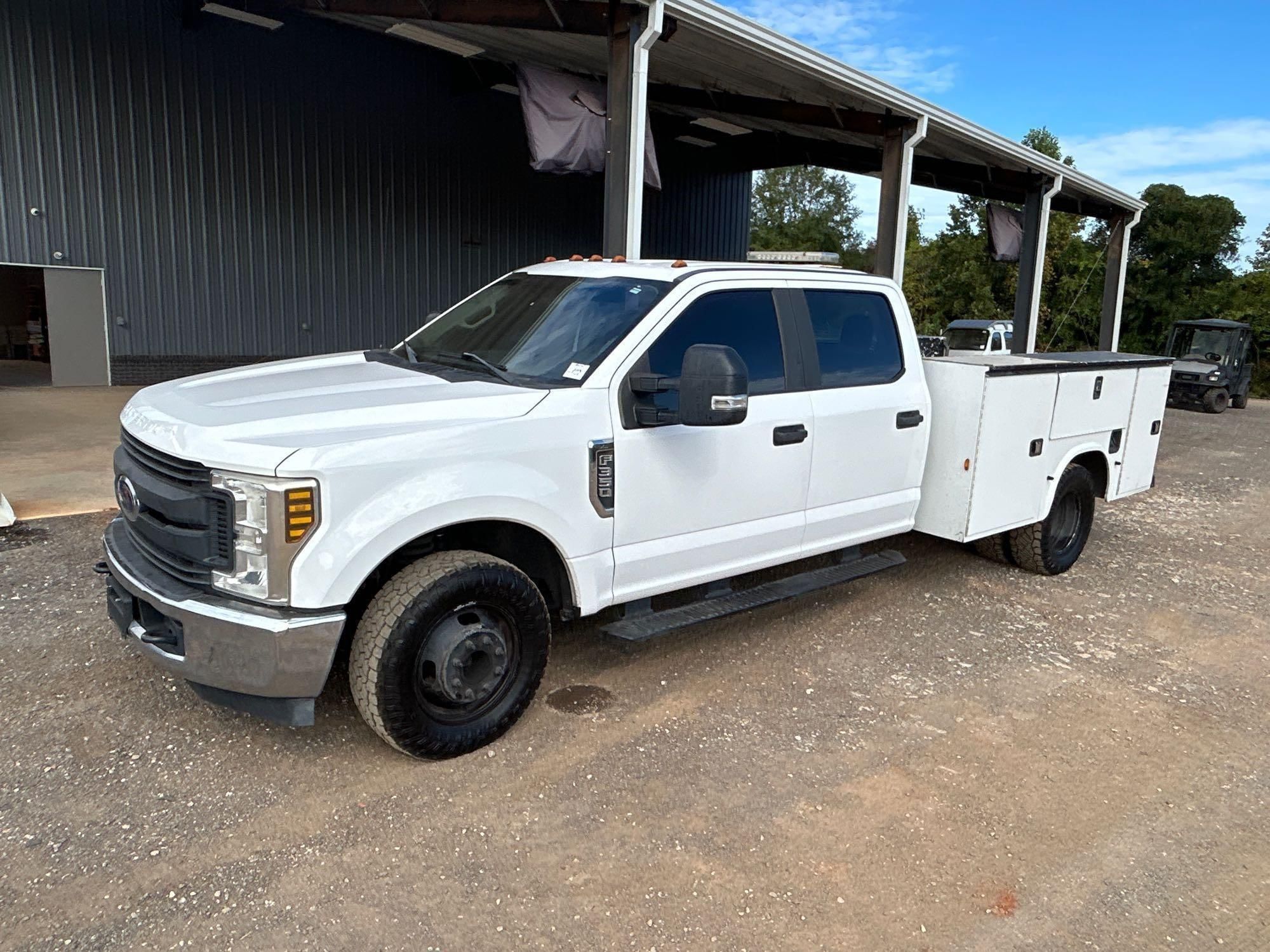 2019 Ford F-350 Equipment Image0
