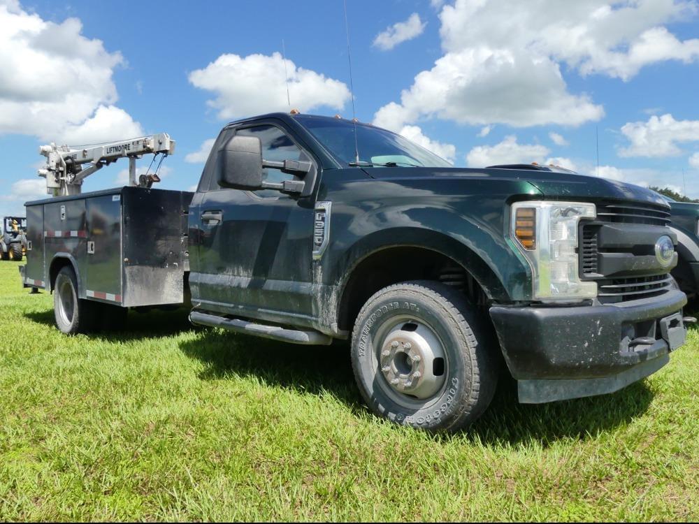Image of Ford F-350 Primary image