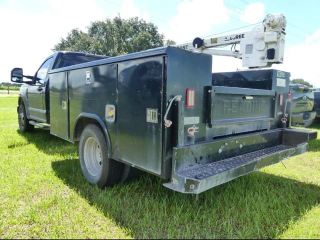 Image of Ford F-350 equipment image 3