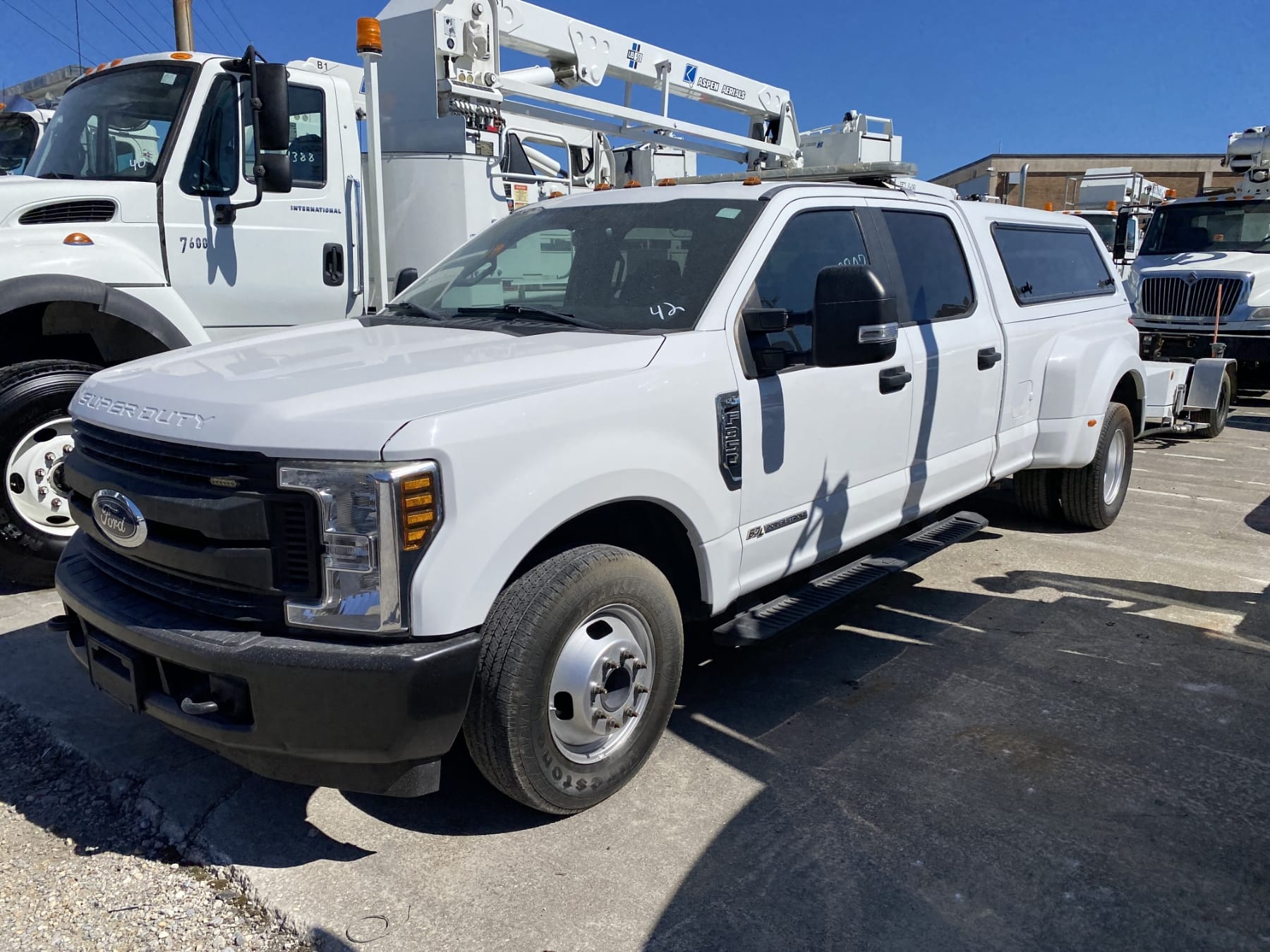 2019 Ford F-350 Equipment Image0