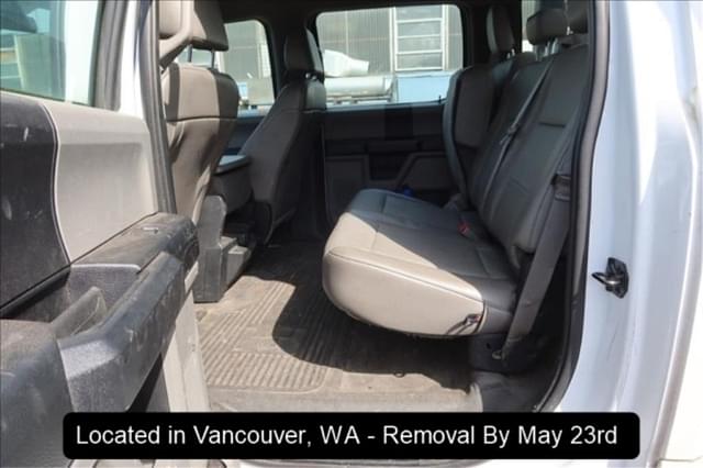 Image of Ford F-350 equipment image 3