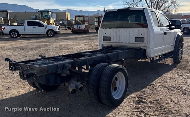 Image of Ford F-450 equipment image 4