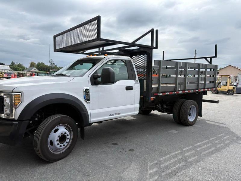 Image of Ford F-450 Primary image