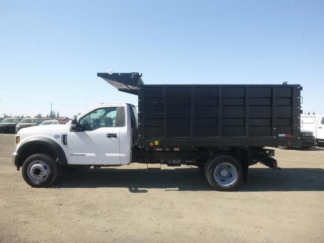 Image of Ford F-450 equipment image 4