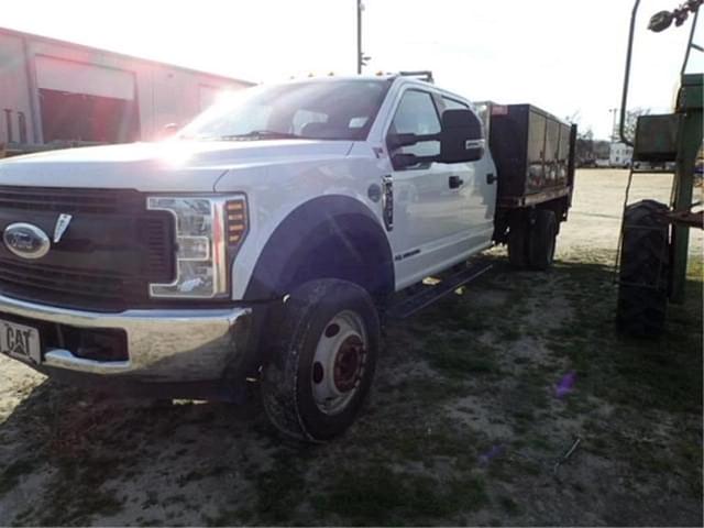 Image of Ford F-450 equipment image 2