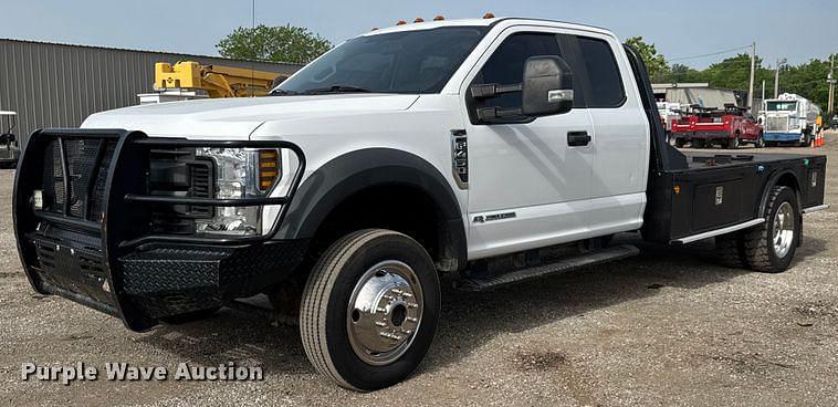 Image of Ford F-450 Primary image