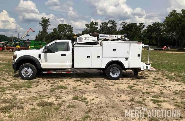 Image of Ford F-550 equipment image 1