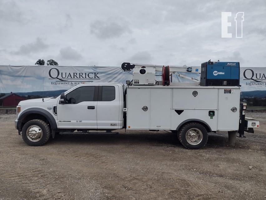 Image of Ford F-550 Primary image