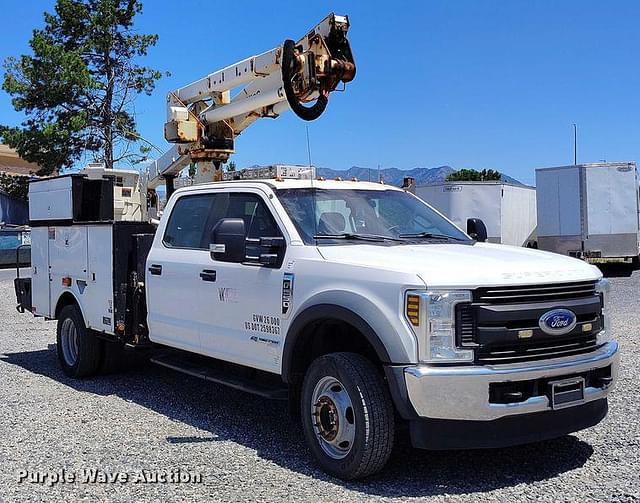 Image of Ford F-550 equipment image 2