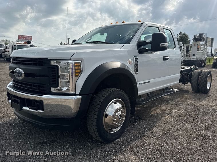 2019 Ford F-550 Equipment Image0