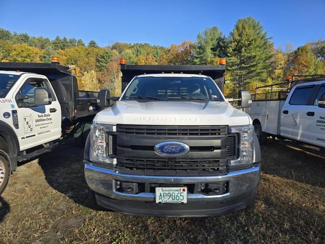 Image of Ford F-550 equipment image 1