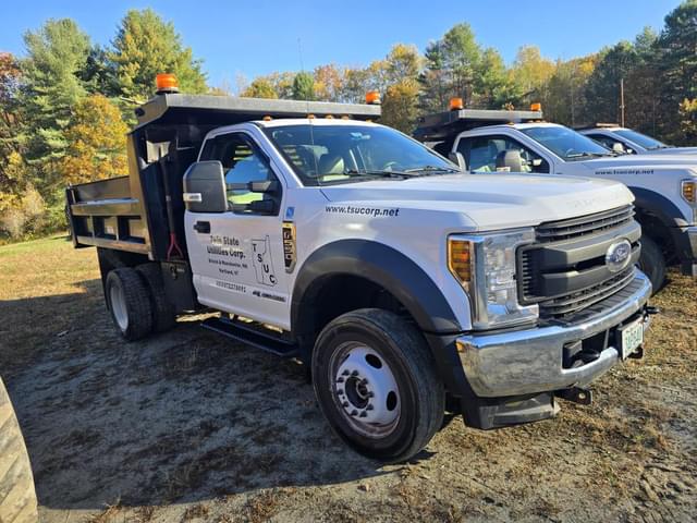 Image of Ford F-550 equipment image 2