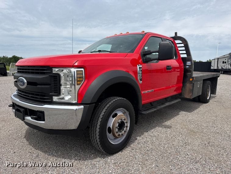 2019 Ford F-550 Equipment Image0