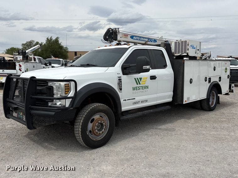 2019 Ford F-550 Equipment Image0