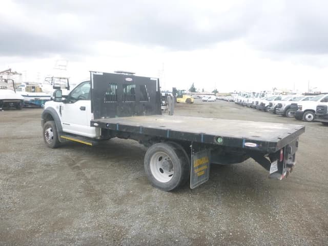 Image of Ford F-550 equipment image 3
