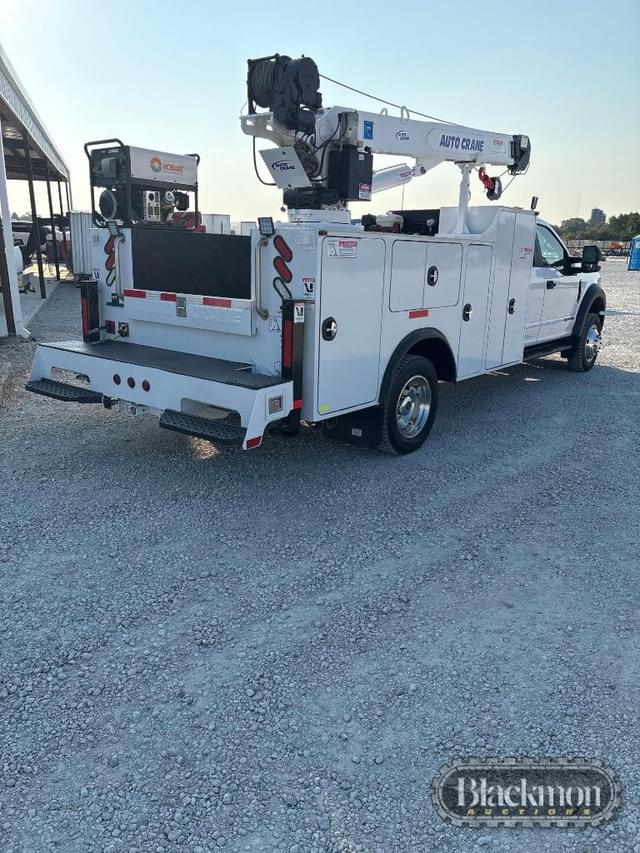 Image of Ford F-550 equipment image 2