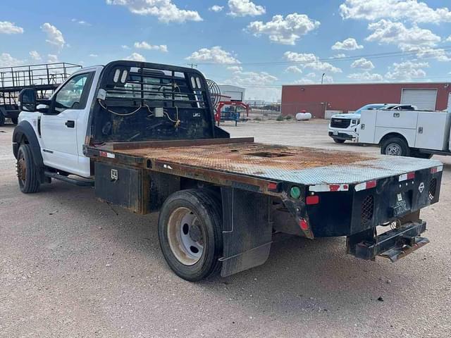 Image of Ford F-550 equipment image 3