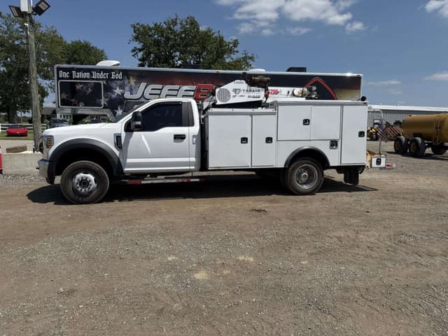 Image of Ford F-550 equipment image 1