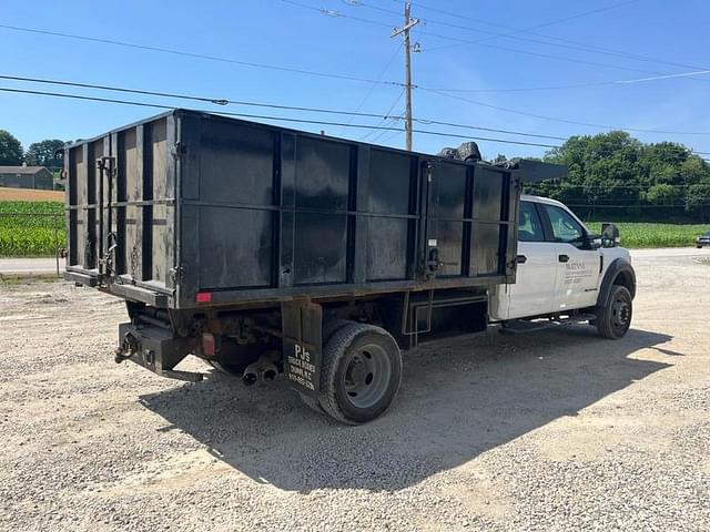Image of Ford F-550 equipment image 4