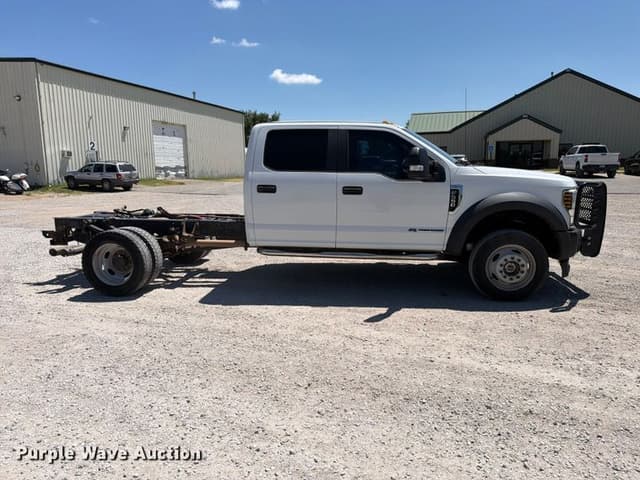 Image of Ford F-550 equipment image 3