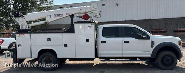 Image of Ford F-550 equipment image 3