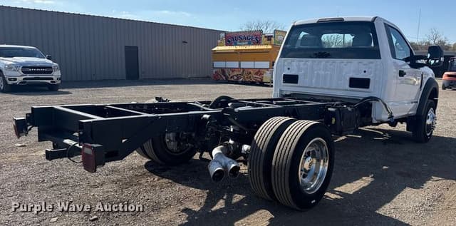 Image of Ford F-550 equipment image 4