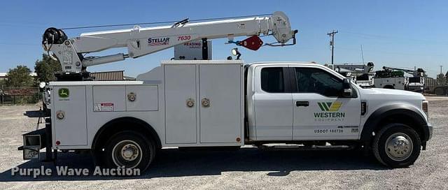 Image of Ford F-550 equipment image 3