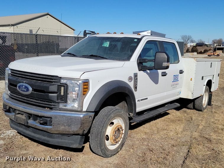 2019 Ford F-550 Equipment Image0