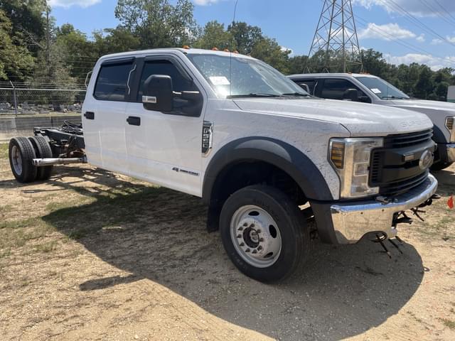Image of Ford F-550 equipment image 3