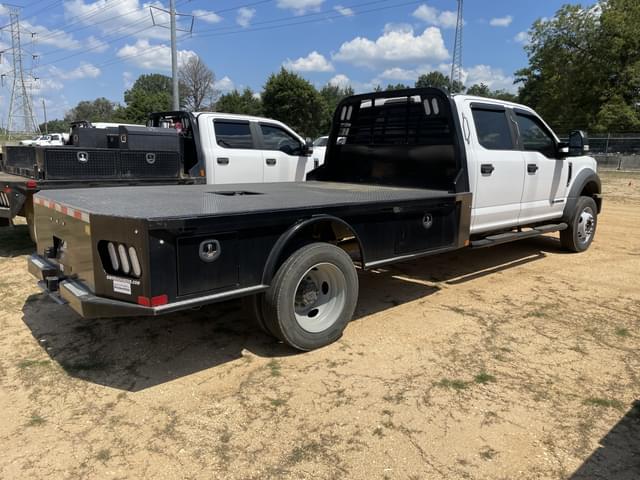 Image of Ford F-550 equipment image 2