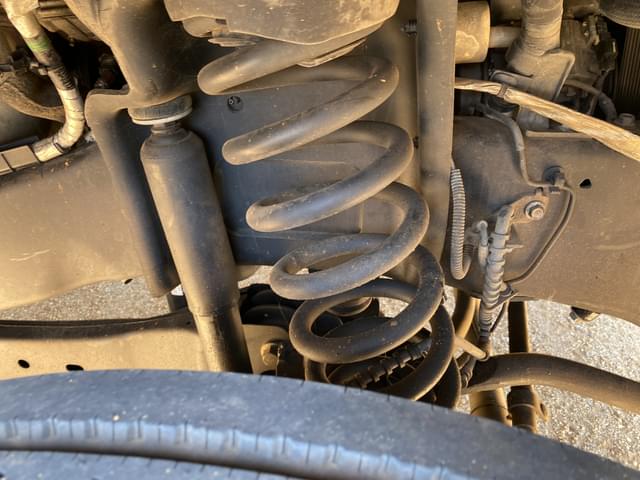 Image of Ford F-550 equipment image 4