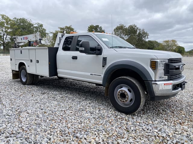 Image of Ford F-550 equipment image 3