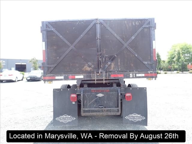 Image of Ford F-650 equipment image 3